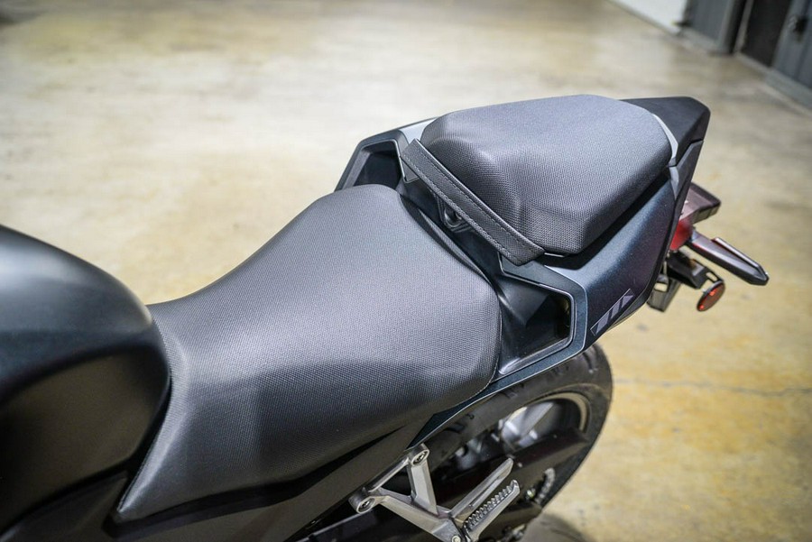 2025 Honda CB500F ABS