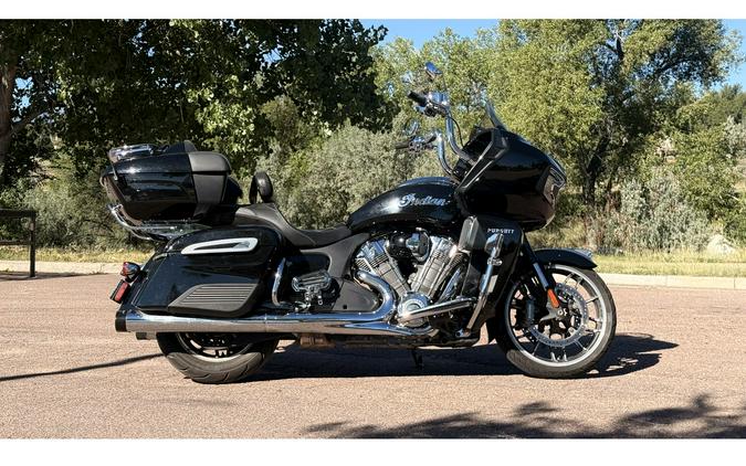 2022 PURSUIT LIMITED PREM, BLACK METALLIC, 49ST - Indian Motorcycle