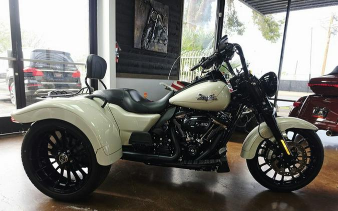 2023 Harley-Davidson Trike FLRT - Freewheeler
