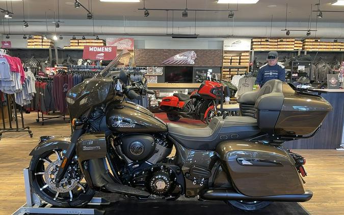 2023 Indian Motorcycle® Roadmaster® Dark Horse® Bronze Pearl Metallic