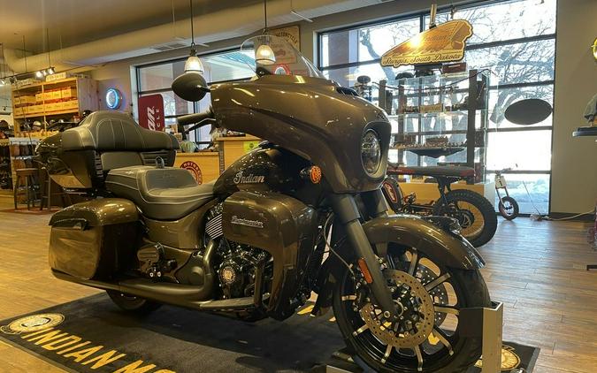 2023 Indian Motorcycle® Roadmaster® Dark Horse® Bronze Pearl Metallic