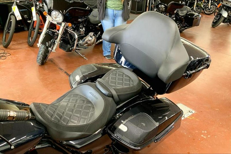 2022 Harley-Davidson® FLHXSE - CVO™ Street Glide®