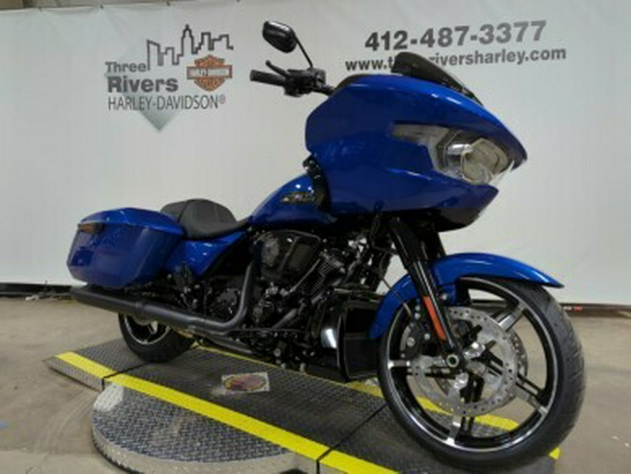 2024 Harley-Davidson Road Glide™ Blue Burst - Black Finish