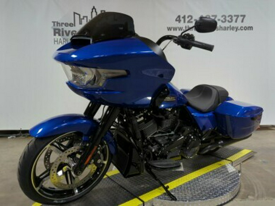 2024 Harley-Davidson Road Glide™ Blue Burst - Black Finish