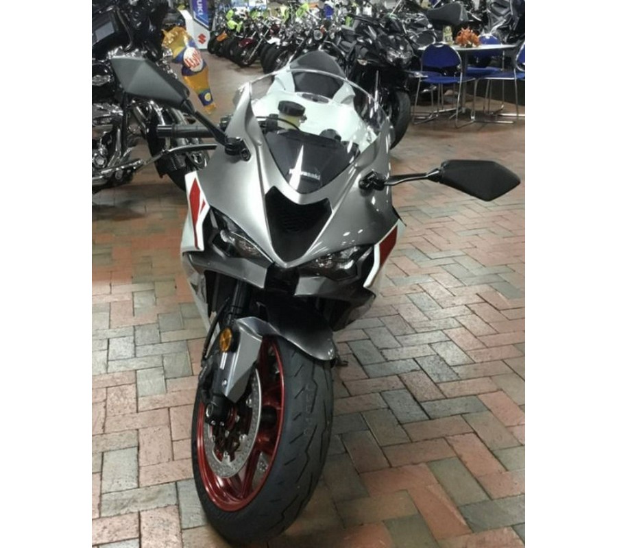 2025 Kawasaki Ninja® ZX™-6R