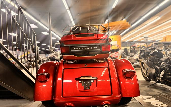 2012 Harley-Davidson® FLHTCUTG Tri Glide™ Ultra Classic®