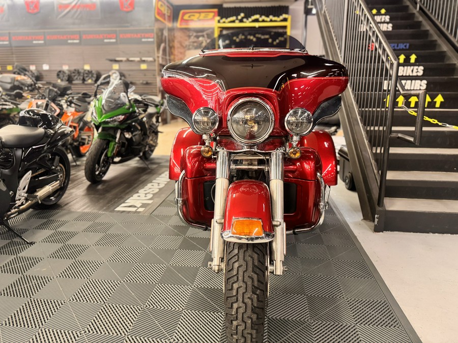 2012 Harley-Davidson® FLHTCUTG Tri Glide™ Ultra Classic®