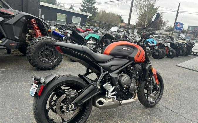 2023 Triumph Trident 660 Matte Baja Orange / Matte Storm Grey