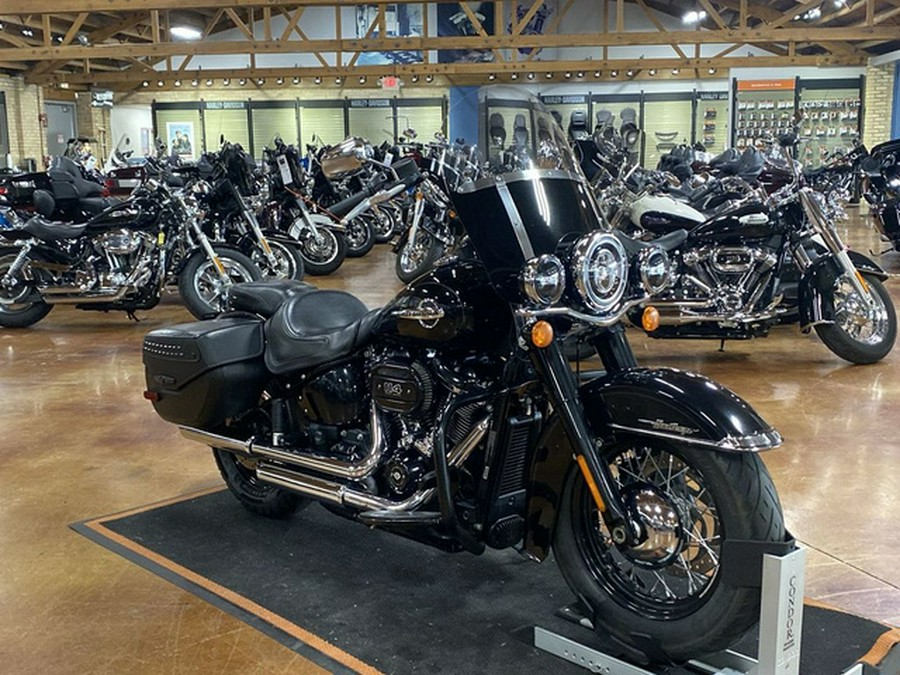 2020 Harley-Davidson FLHCS - Heritage Classic 114