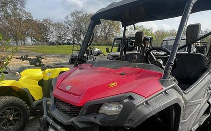 2016 Honda® Pioneer 1000