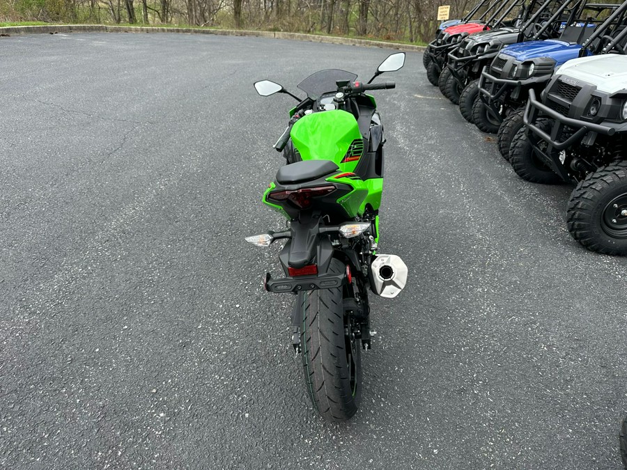 2024 Kawasaki Ninja 500 KRT Edition