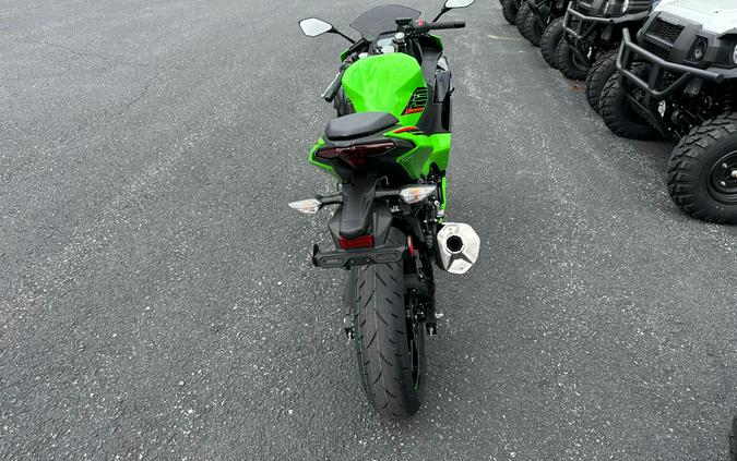 2024 Kawasaki Ninja 500 KRT Edition