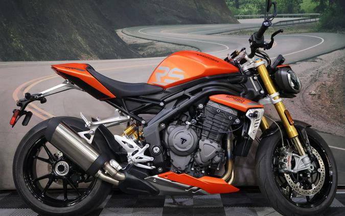 2023 Triumph Speed Triple 1200 RS Matte Baja Orange