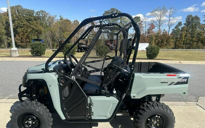 2026 Honda Pioneer 520