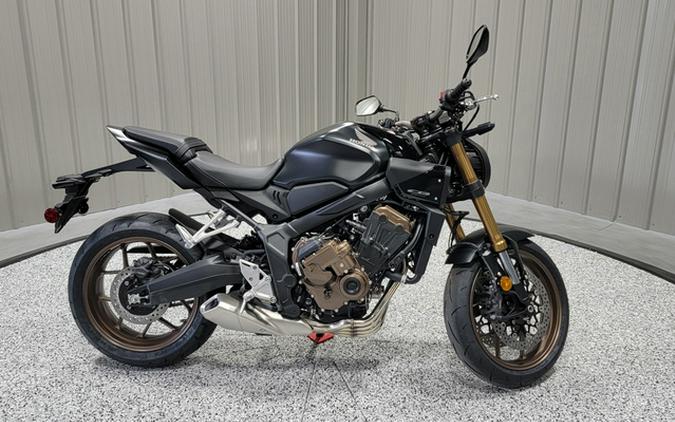 2026 Honda CB650R E-Clutch