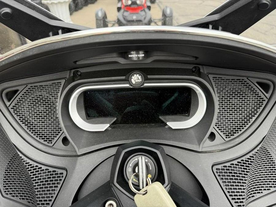 2019 Can-Am® Spyder® RT Limited Chrome