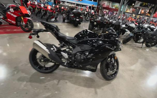 2026 Kawasaki NINJA ZX-4R ABS
