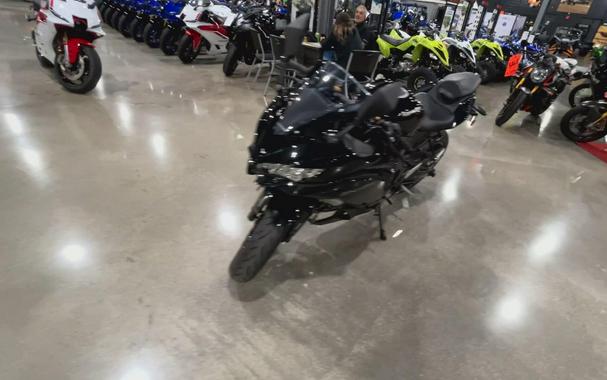 2026 Kawasaki NINJA ZX-4R ABS