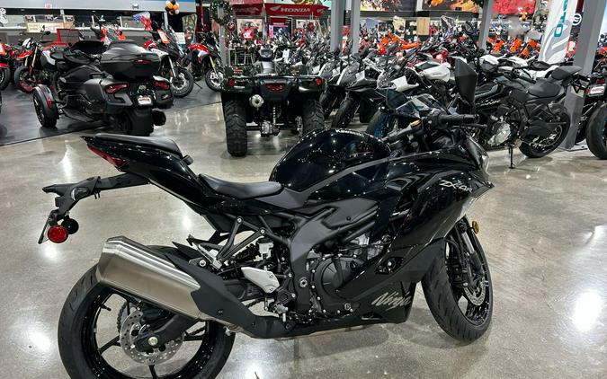 2026 Kawasaki NINJA ZX-4R ABS