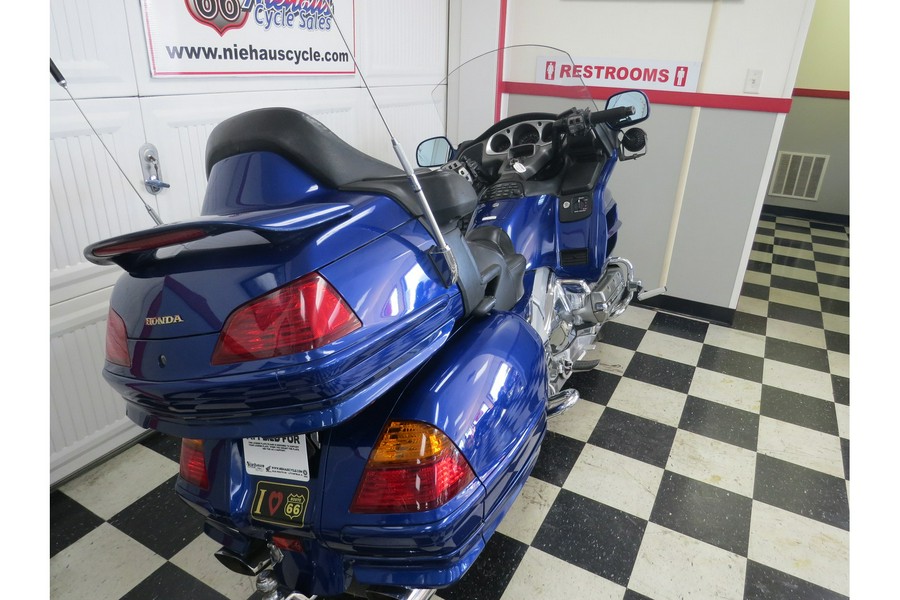 2001 Honda GL1800A1