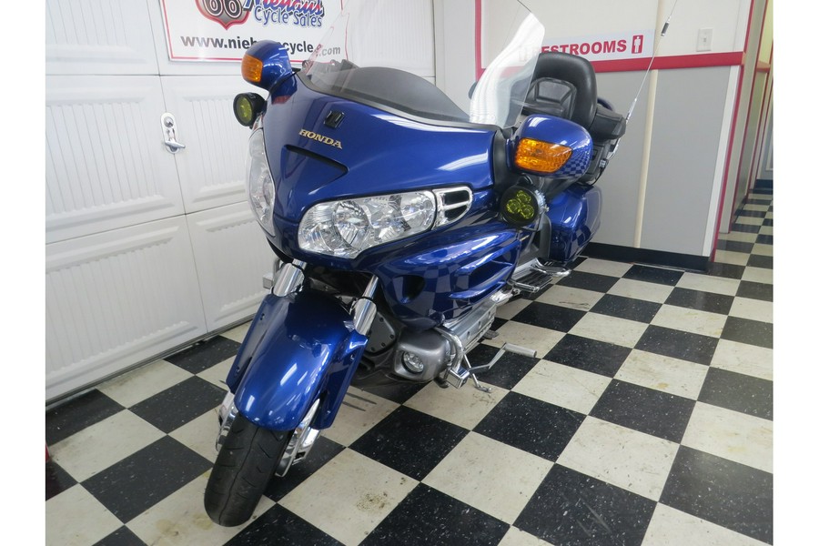 2001 Honda GL1800A1