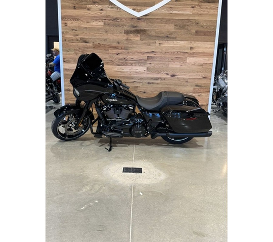 2026 Harley-Davidson Street Glide FLHX