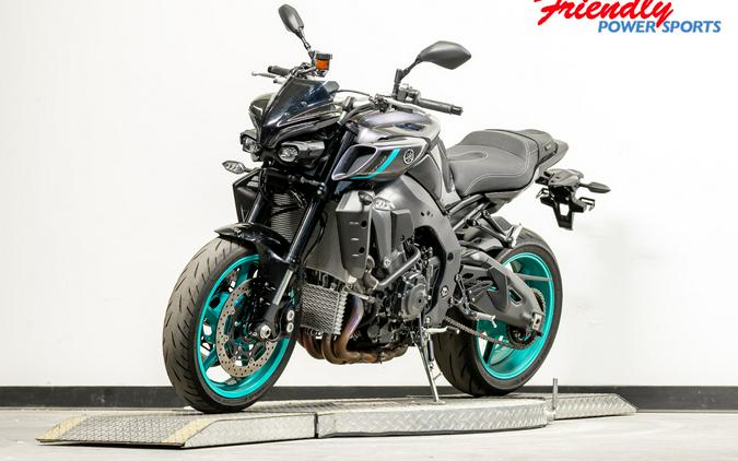 2024 YAMAHA MT-10