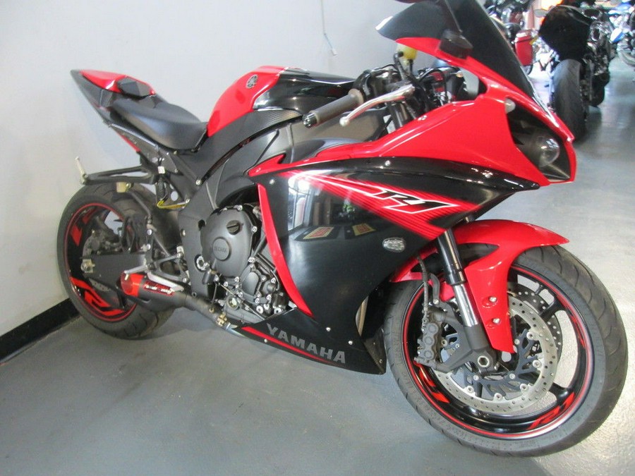 2013 Yamaha YZF-R1