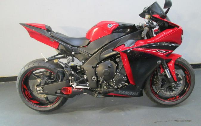 2013 Yamaha YZF-R1
