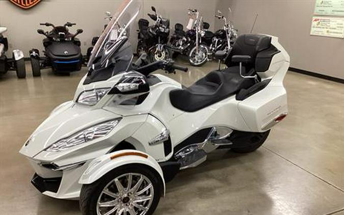 2017 Can-Am Spyder RT Limited