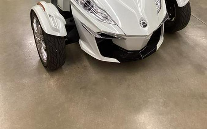 2017 Can-Am Spyder RT Limited