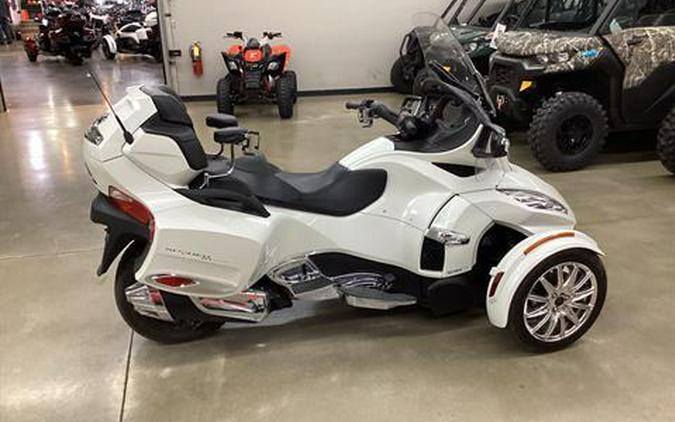 2017 Can-Am Spyder RT Limited