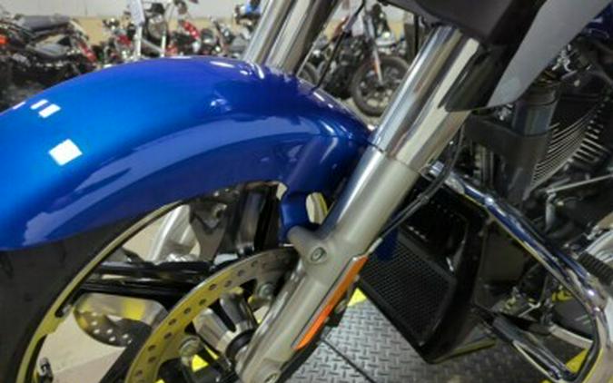 2024 Harley-Davidson® Street Glide® Blue Burst Chrome Trim