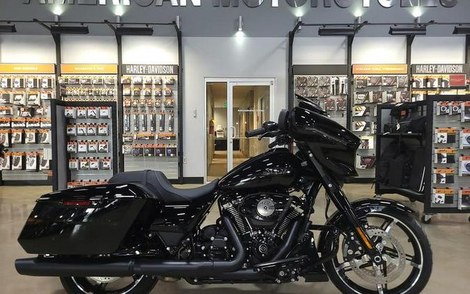 2026 Harley-Davidson® FLHX - Street Glide®