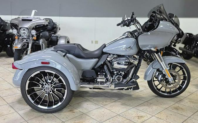 2024 Harley-Davidson® FLTRT - Road Glide® 3