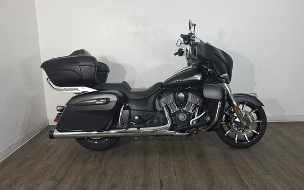 2020 Indian Roadmaster Dark Horse Thunder Black Smoke