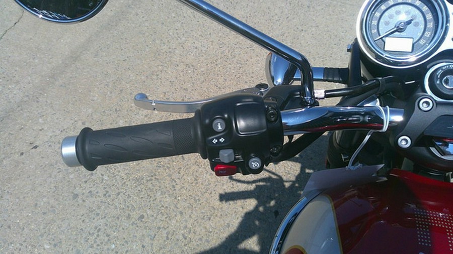 2025 Triumph Bonneville T120 - Elvis Presley Edition Carnival R