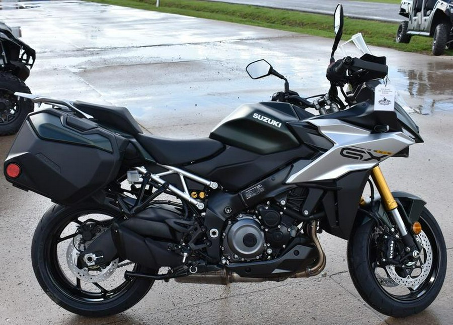 2024 Suzuki GSX-S1000GX Plus
