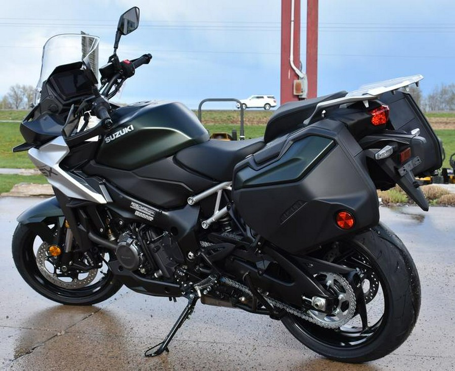 2024 Suzuki GSX-S1000GX Plus