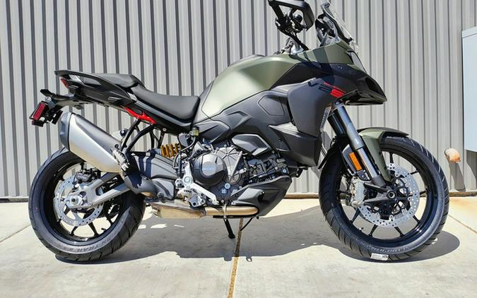 2025 Ducati Multistrada V2S Storm Green