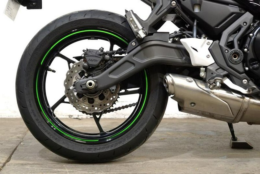 2024 Kawasaki Ninja® 650 Metallic Matte Dark Gray/Metallic Spark Black