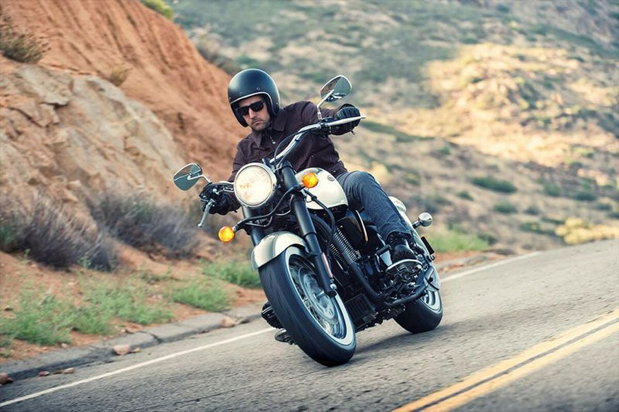 2021 Kawasaki Vulcan 900 Classic