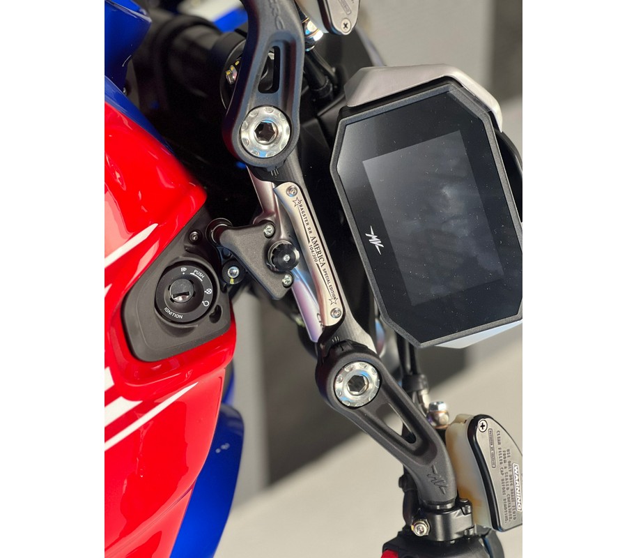 2023 MV Agusta Dragster America