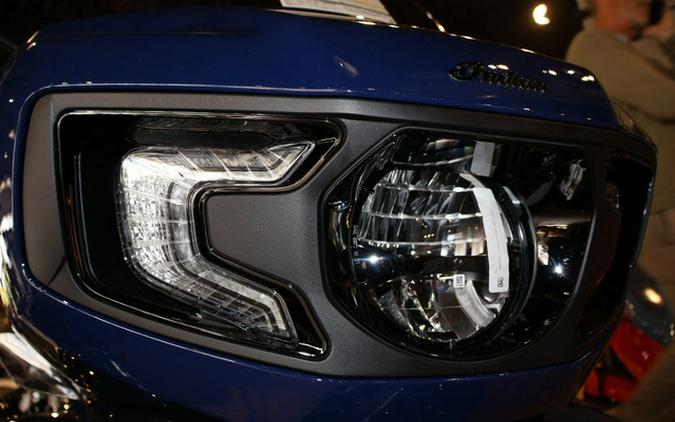 2025 Indian Pursuit Dark Horse Springfield Blue Vivid Crysta