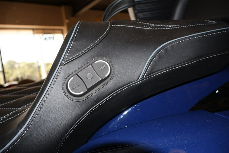 2025 Indian Pursuit Dark Horse Springfield Blue Vivid Crysta