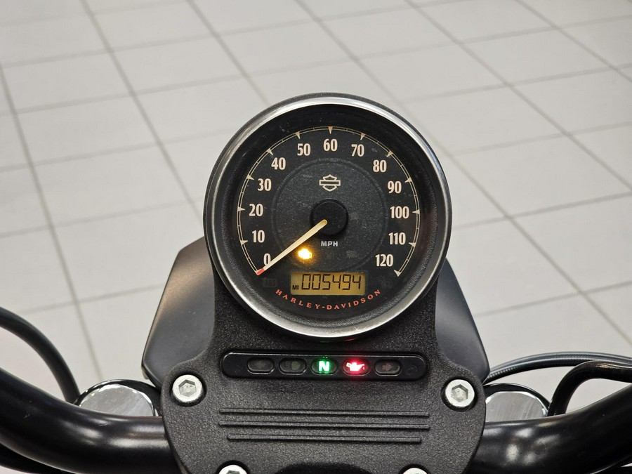 XL 883N 2019 Iron 883™