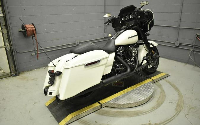 2018 Harley-Davidson® FLHXS - Street Glide® Special