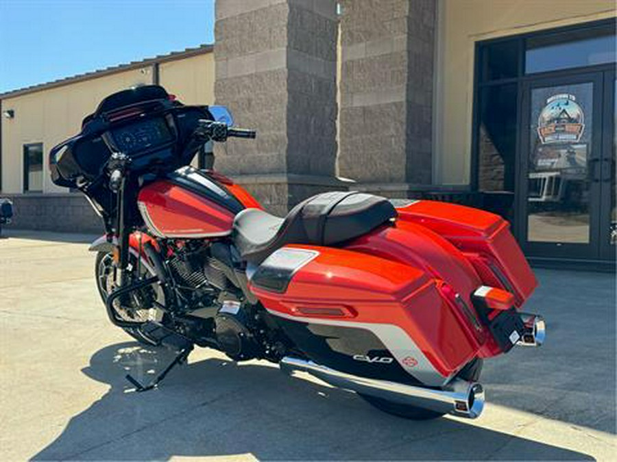 2024 Harley-Davidson CVO™ Street Glide®