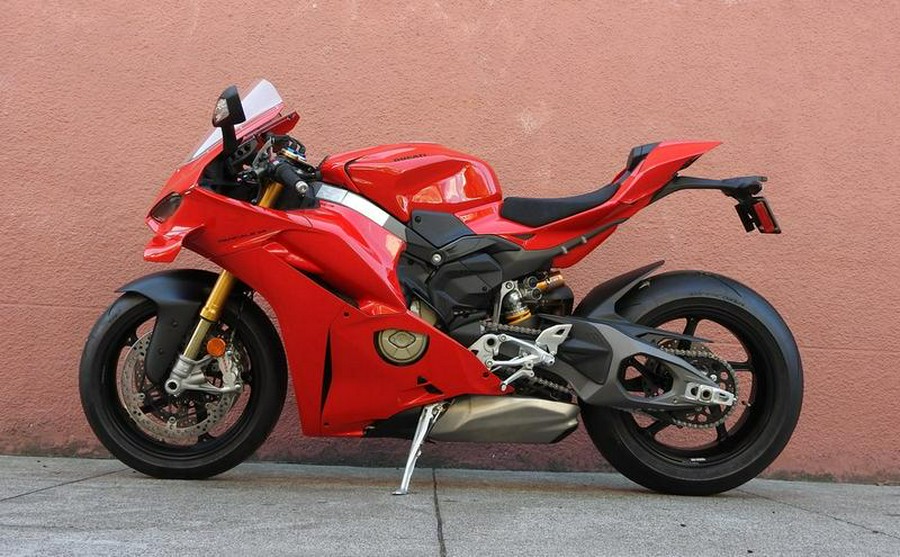 2025 Ducati Panigale V4 S Ducati Red
