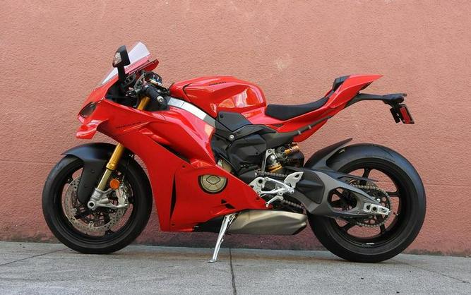2025 Ducati Panigale V4 S Ducati Red